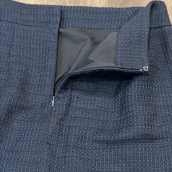 NWT LOFT Navy Blue Woven Sweater Skirt Size 4 Pockets Tweed Career Office - Picture 11 of 16